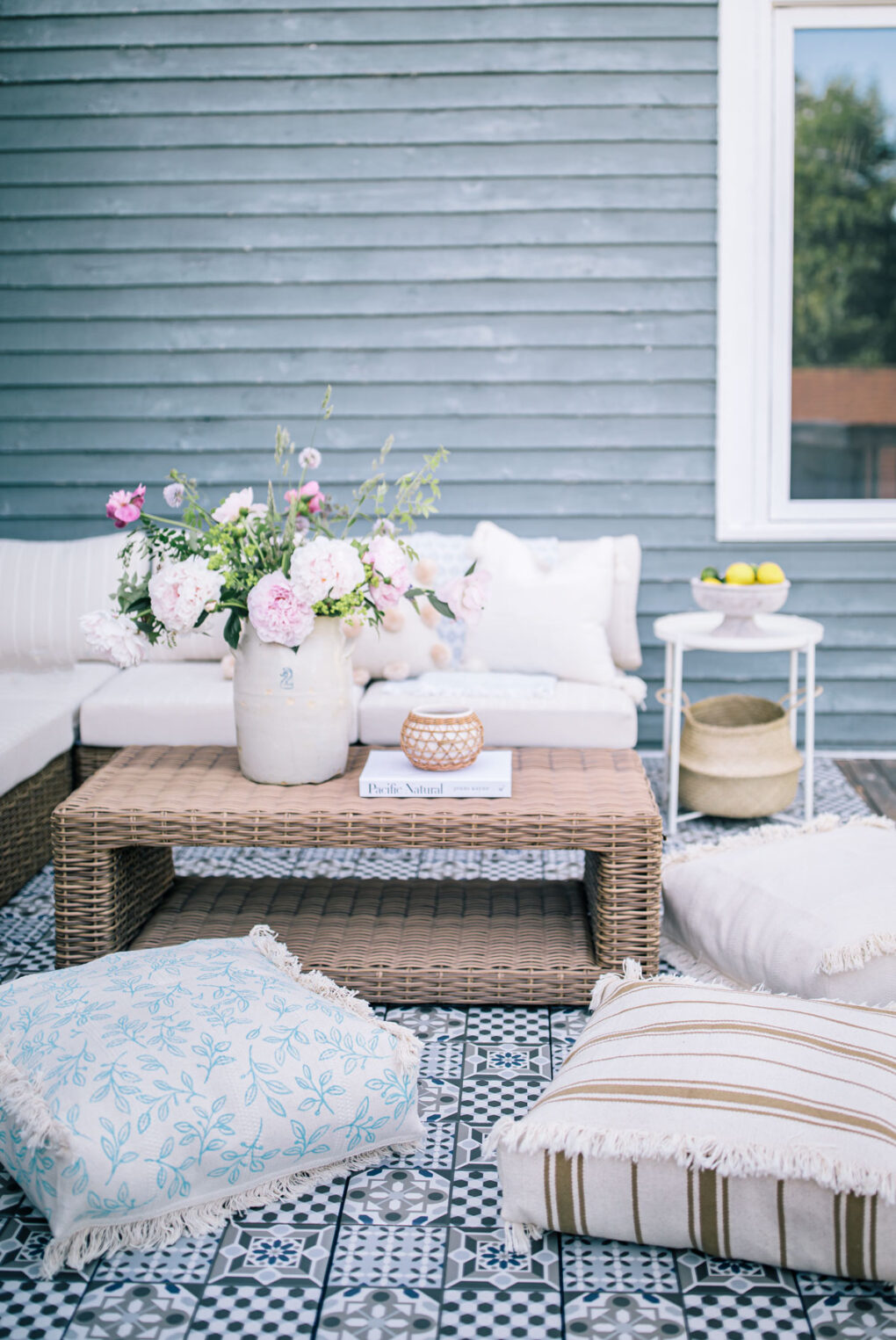 You'll Never Believe That These Floor Poufs are a DIY Project! | The ...